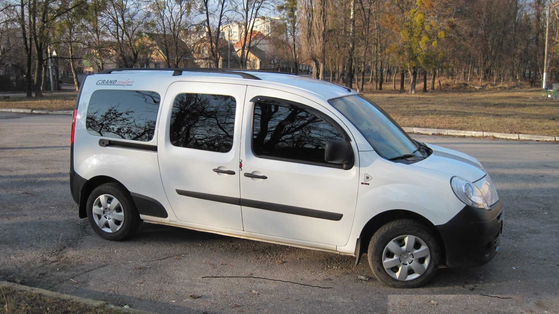 Поездка попутчиком Геленджик — Дивноморское 04.06.2024: забронировать место  в машине Renault Kangoo