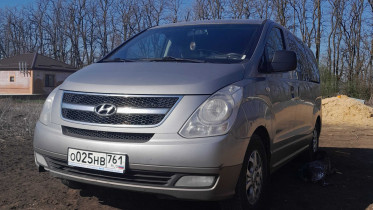 Hyundai H-1