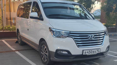 Hyundai Grand Starex