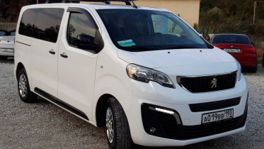 Peugeot Traveller