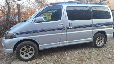 Toyota Touring HiAce