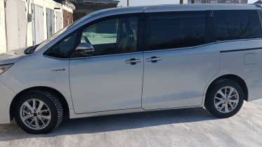 Toyota Esquire