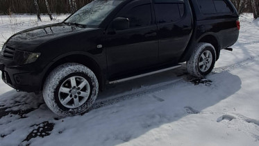 Mitsubishi L200