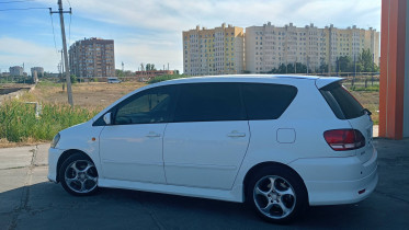 Toyota Ipsum