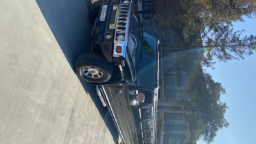Hummer H2