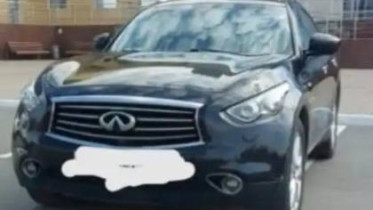 Infiniti QX70