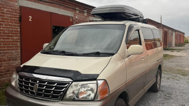 Toyota Grand HiAce