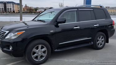 Lexus LX